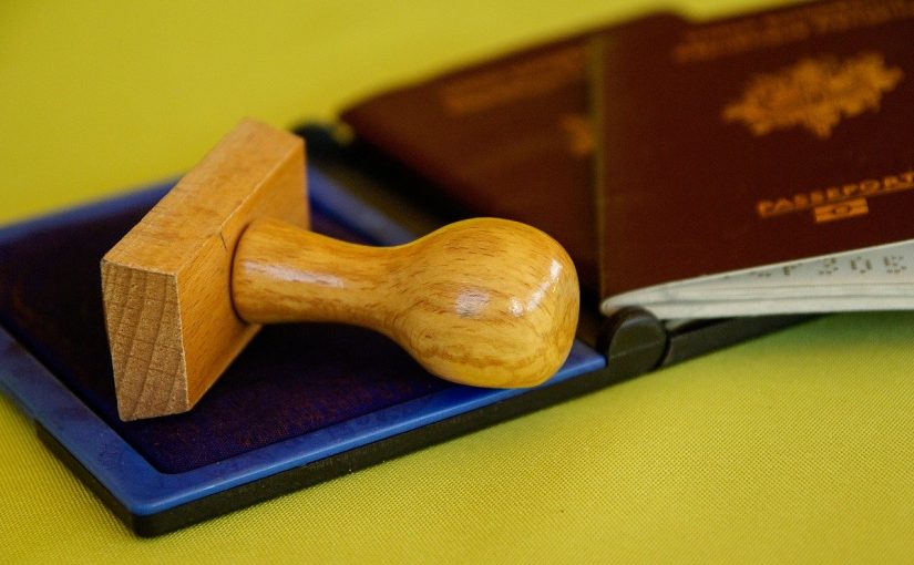 英首相、香港人のため移民規則変更を検討　国家安全法に反発